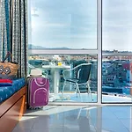 Blau By Marsol Apartment
